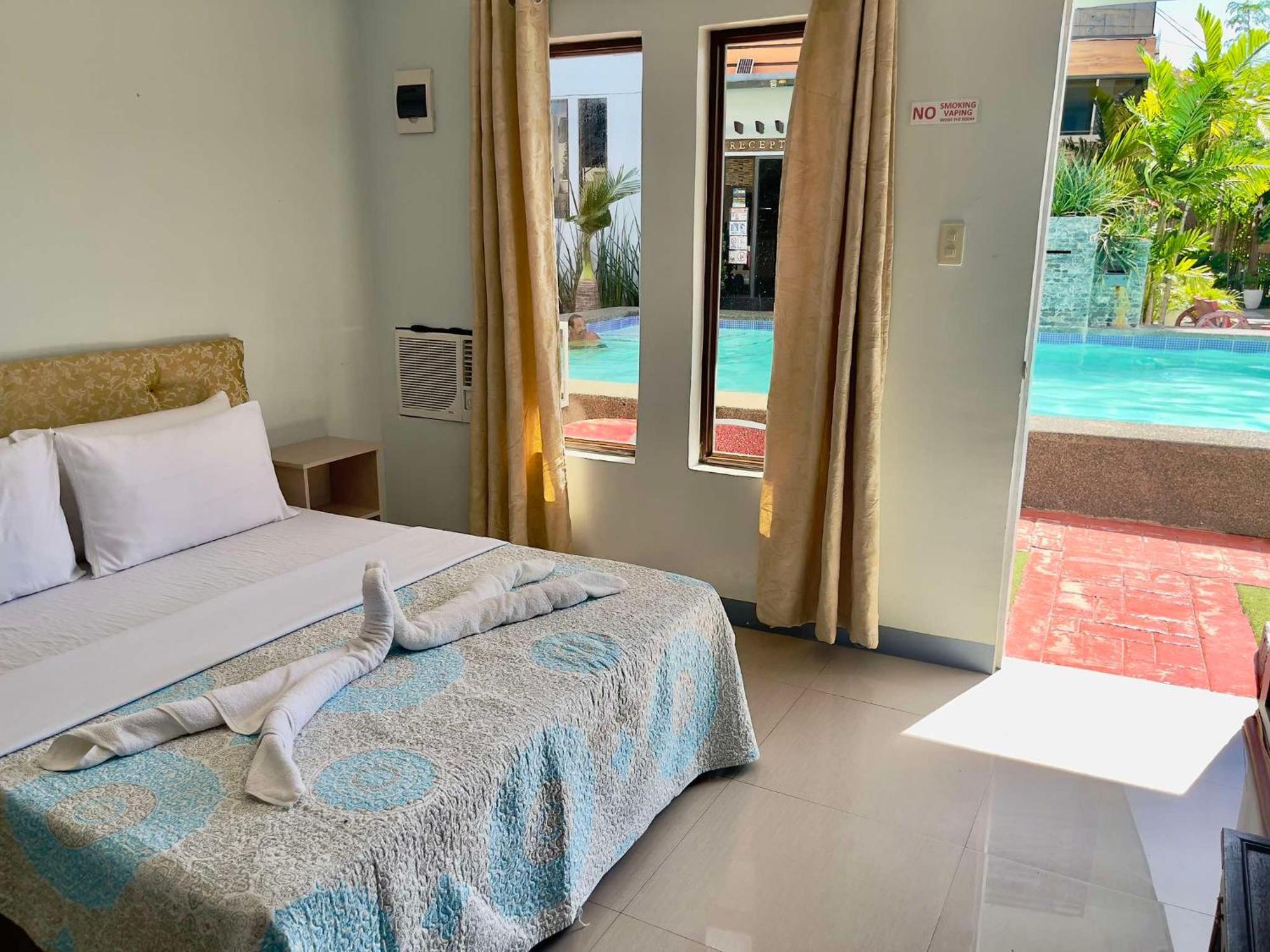 Hotel Little Rock Cebu Lapu-Lapu City Exteriér fotografie